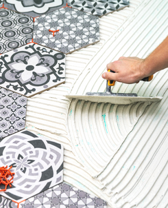 Colle à carrelage : facilitez-vous la pose ! 